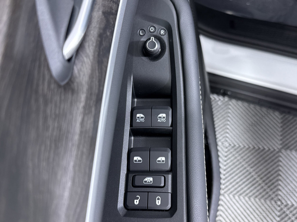 New 2026 Jeep Grand Cherokee Altitude AWD/4WD image 25