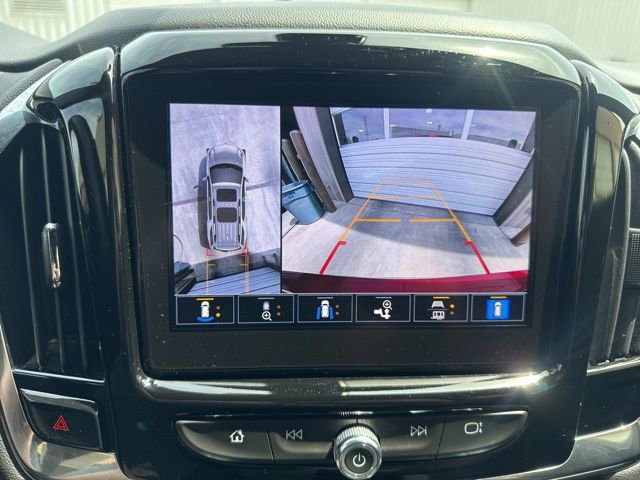 Used 2023 Chevrolet Traverse RS FWD image 24