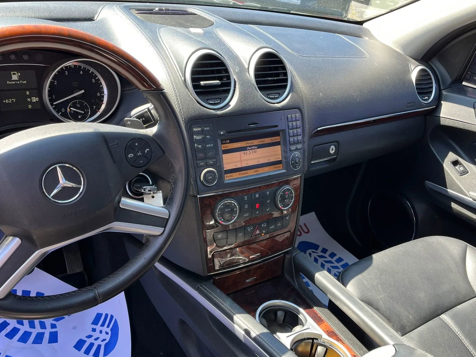 Used 2011 Mercedes-Benz GL 450 4MATIC image 12