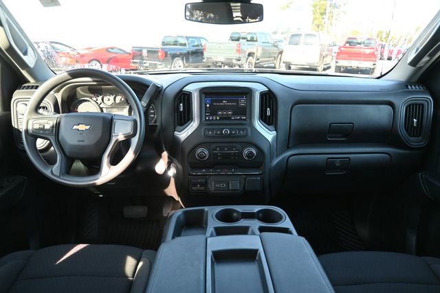 Used 2025 Chevrolet Silverado 1500 Custom image 12
