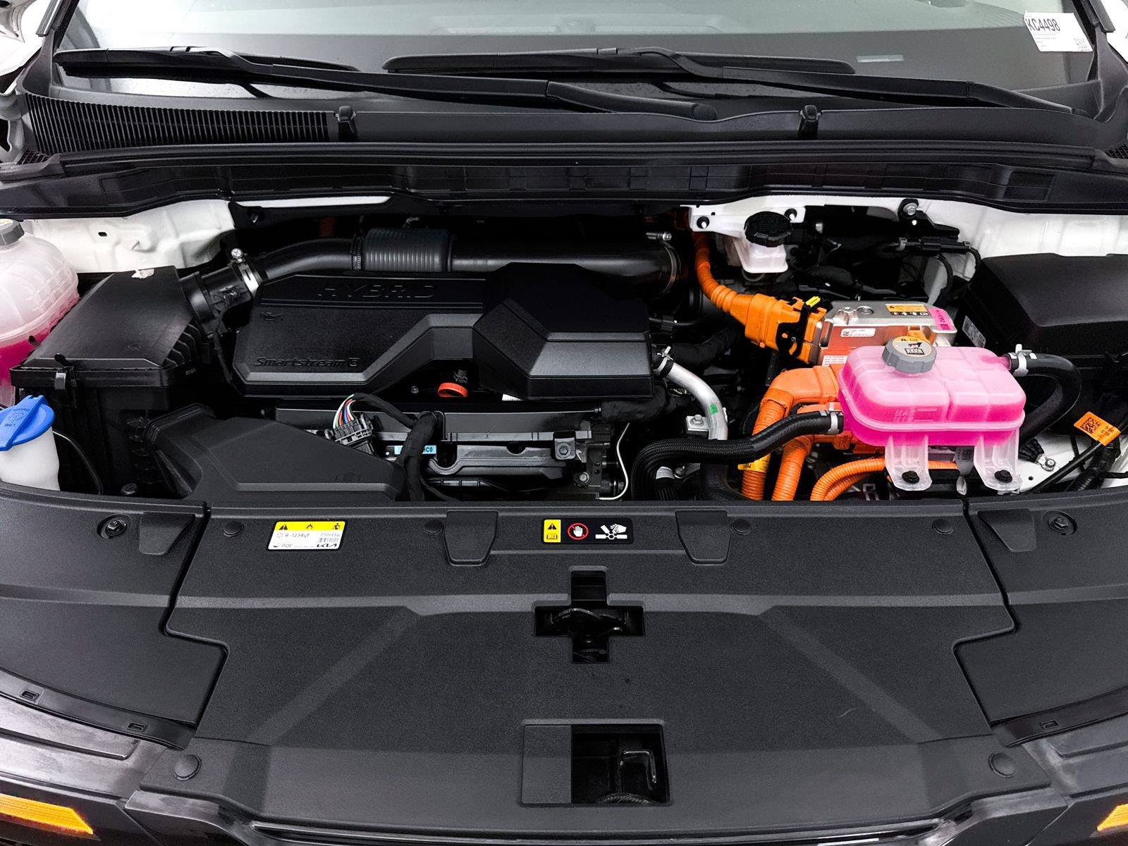 Certified 2025 Kia Carnival SX w/ SX Dark Edition Package FWD image 10