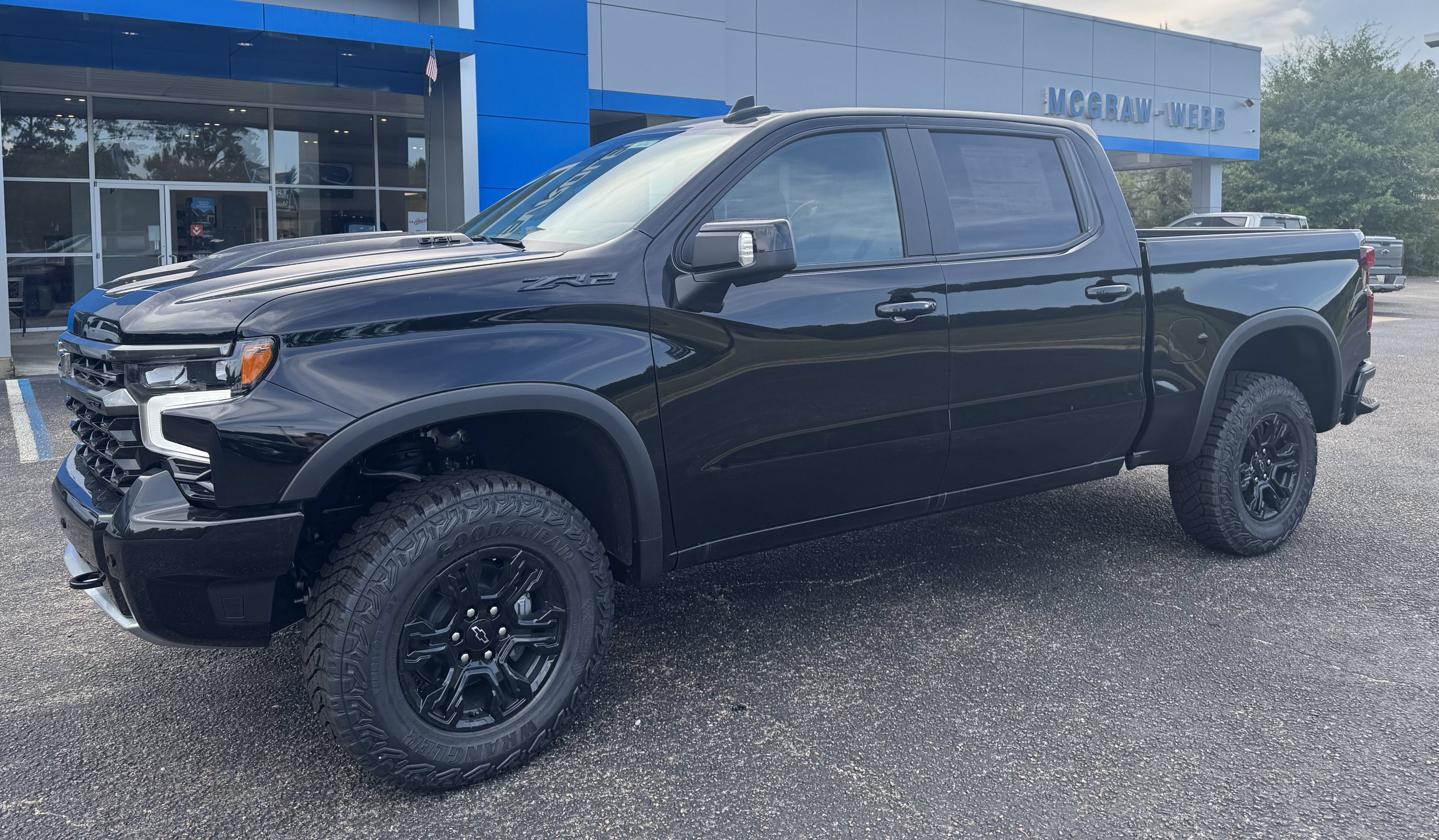 New 2026 Chevrolet Silverado 1500 ZR2 w/ Dark Appearance Package AWD/4WD image 2