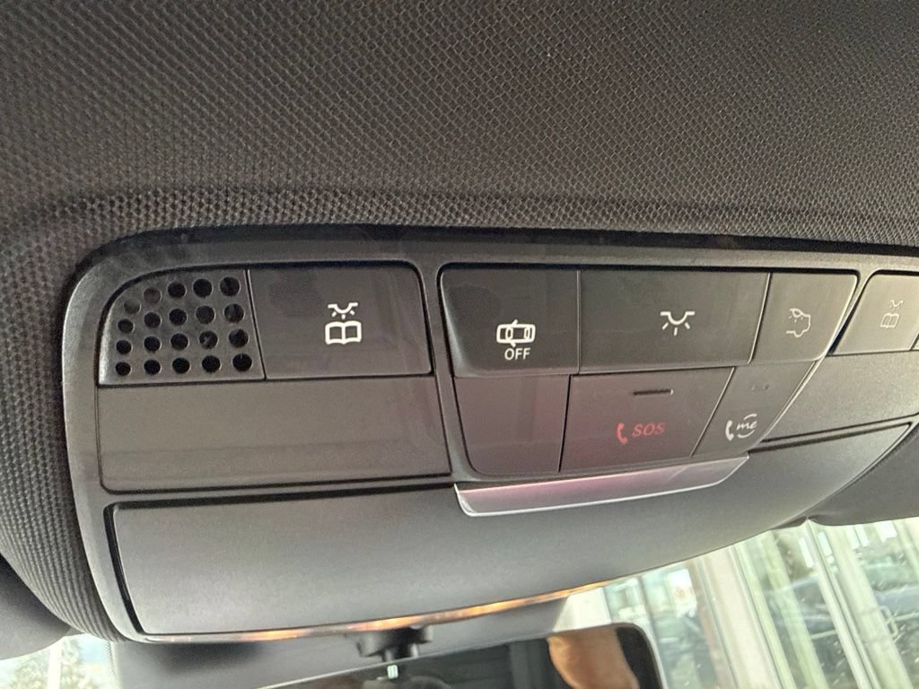 Used 2022 Mercedes-Benz GLC 300 4MATIC image 18