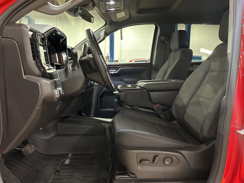 Used 2025 GMC Sierra 1500 Elevation w/ Max Trailering Package AWD/4WD image 18