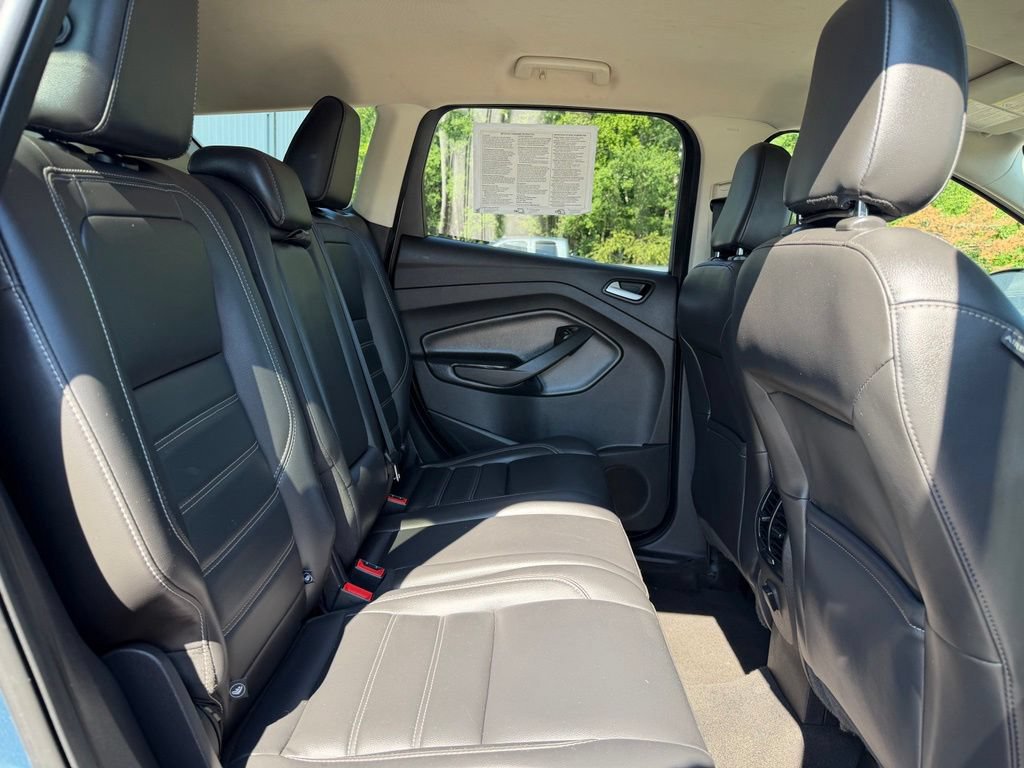 Used 2019 Ford Escape SEL w/ Ford Safe & Smart Package AWD/4WD image 14