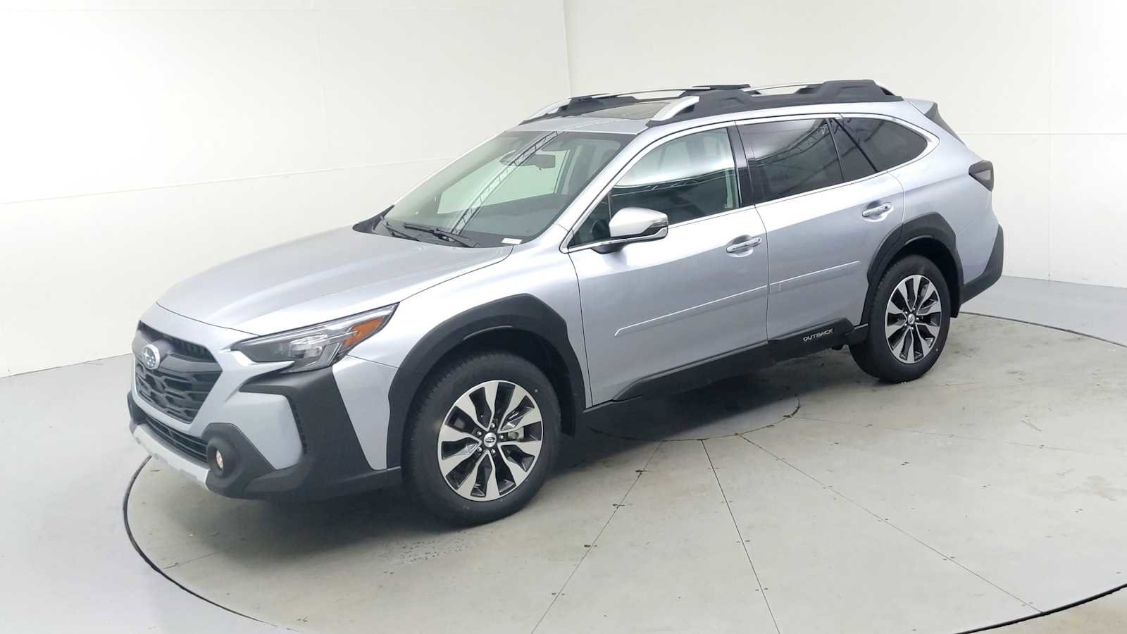 New 2025 Subaru Outback Touring image 4