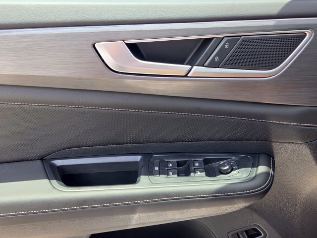 New 2026 Volkswagen Atlas Cross Sport SE FWD image 29
