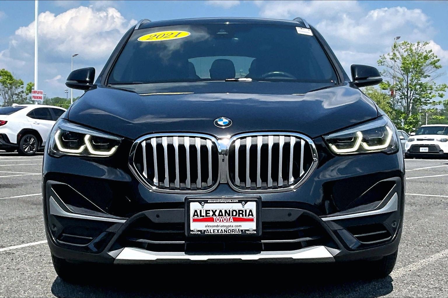 Used 2021 BMW X1 xDrive28i w/ Premium Package AWD/4WD image 3