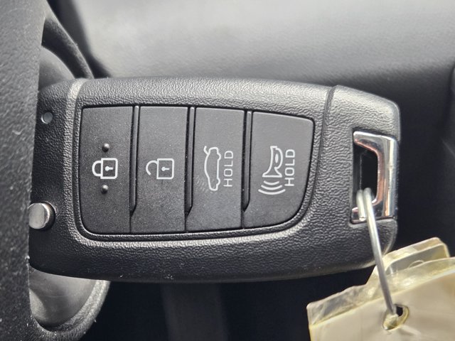 Certified 2026 Hyundai Elantra SE FWD image 21