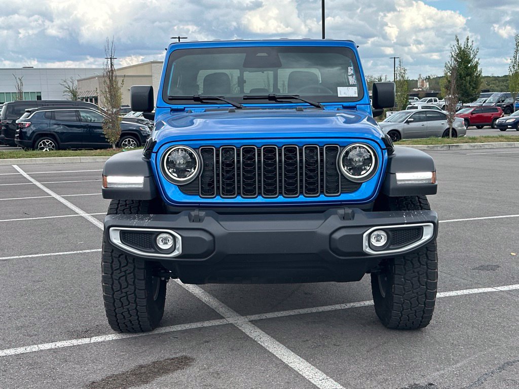 New 2026 Jeep Gladiator Sport AWD/4WD image 2