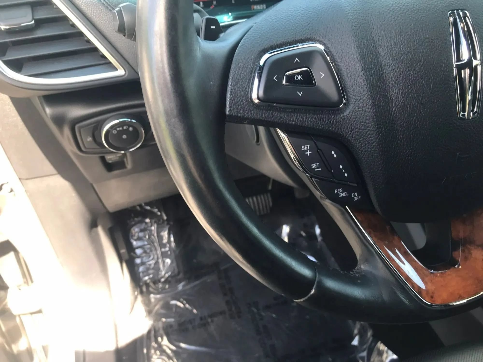 Used 2016 Lincoln MKX Reserve w/ Luxury Package AWD/4WD image 15