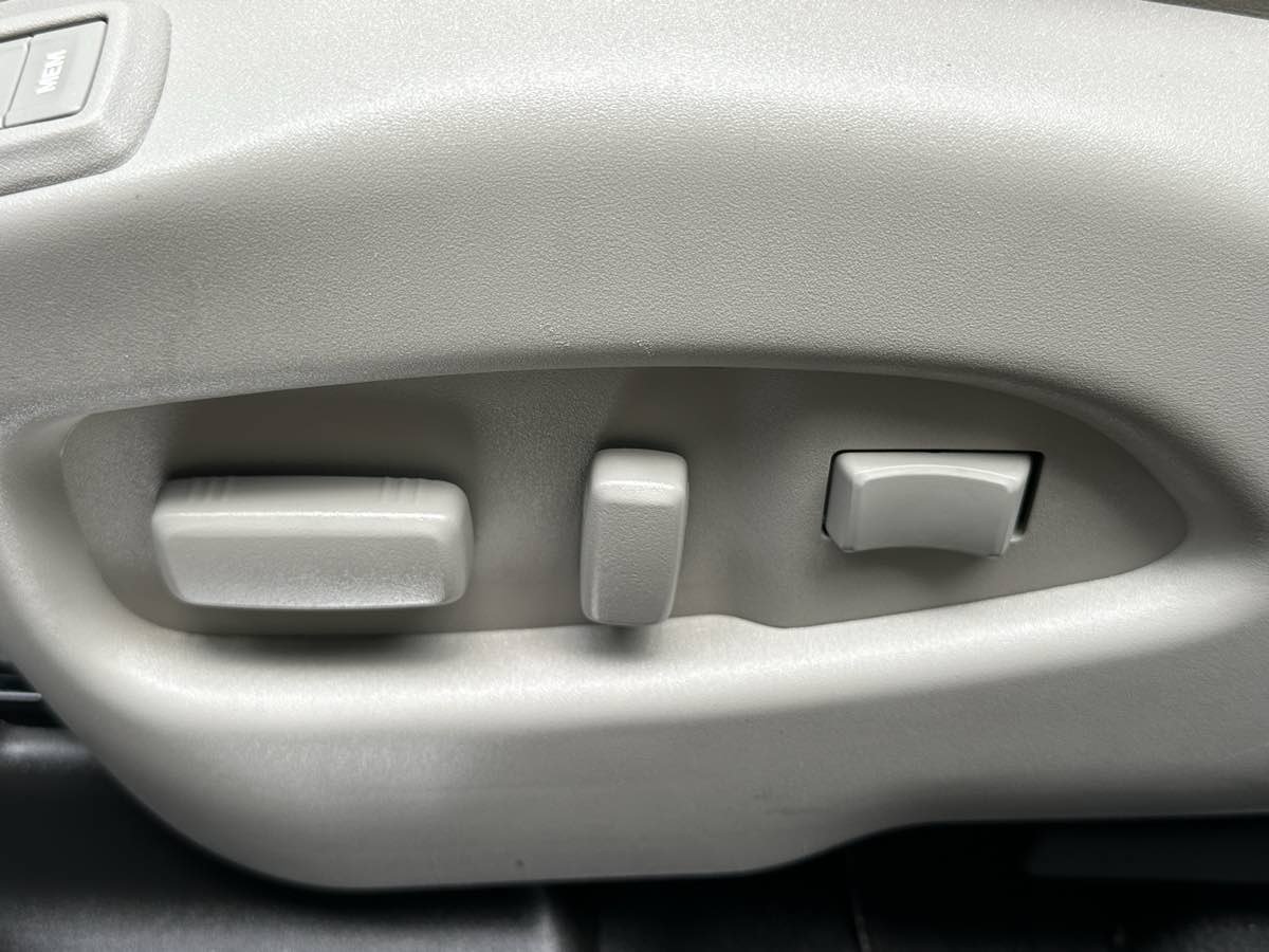 Used 2016 Cadillac SRX Luxury w/ Driver Awareness Package FWD image 25