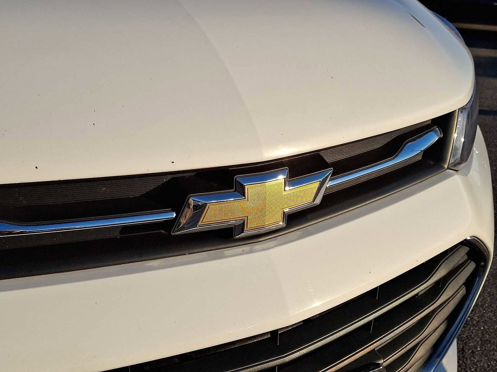 Certified 2019 Chevrolet Trax LT w/ LT Convenience Package image 34