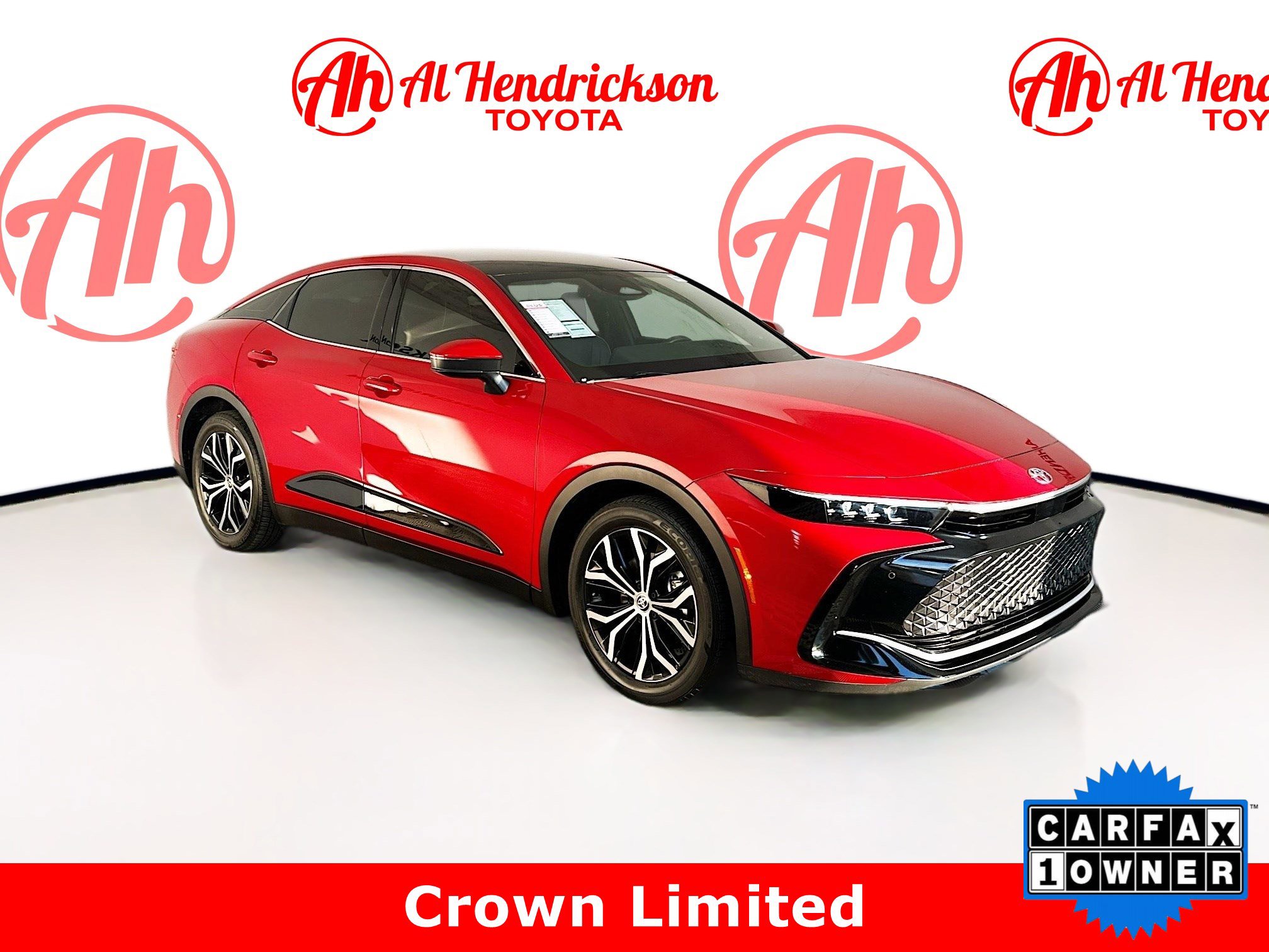 Used 2024 Toyota Crown Limited image 1