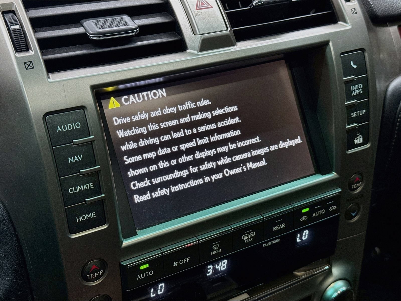 Used 2018 Lexus GX 460 Premium w/ Premium Package AWD/4WD image 17