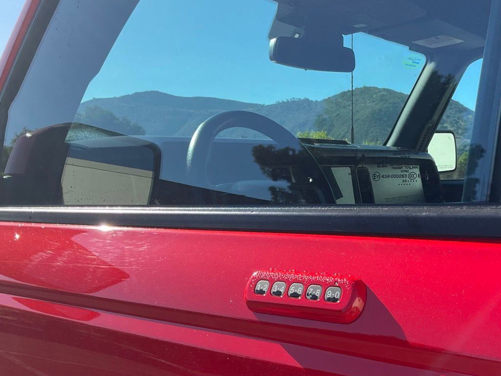 Used 2023 Ford Bronco Outer Banks w/ Sasquatch Package image 12