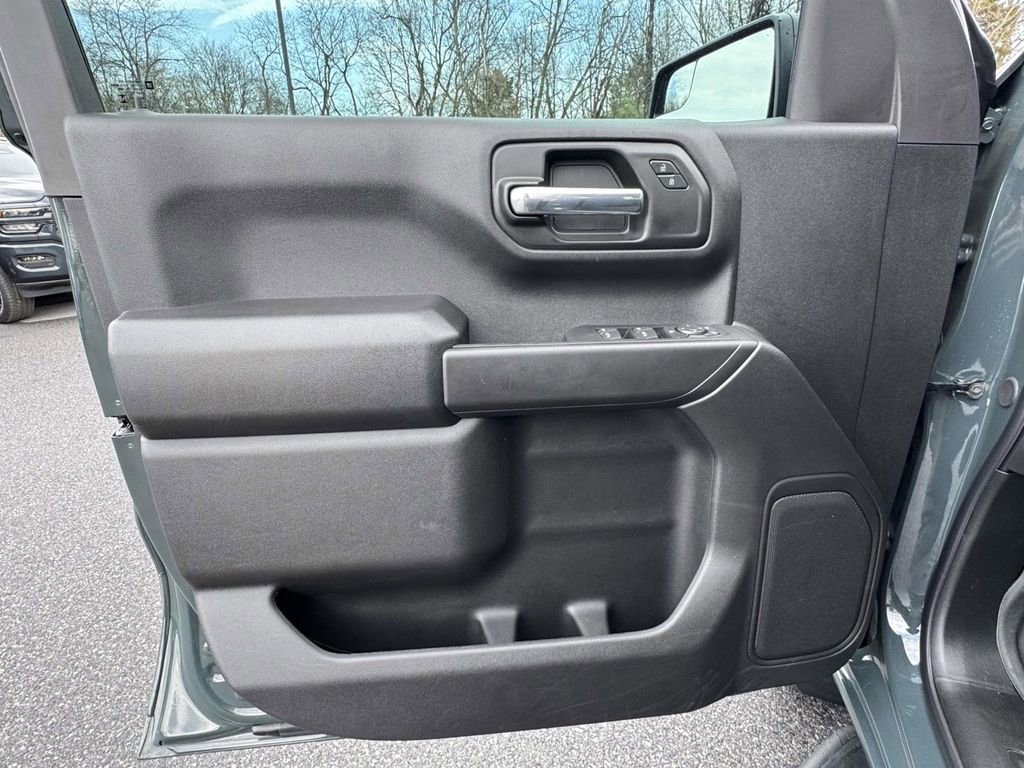 Used 2025 Chevrolet Silverado 1500 Custom Trail Boss image 28