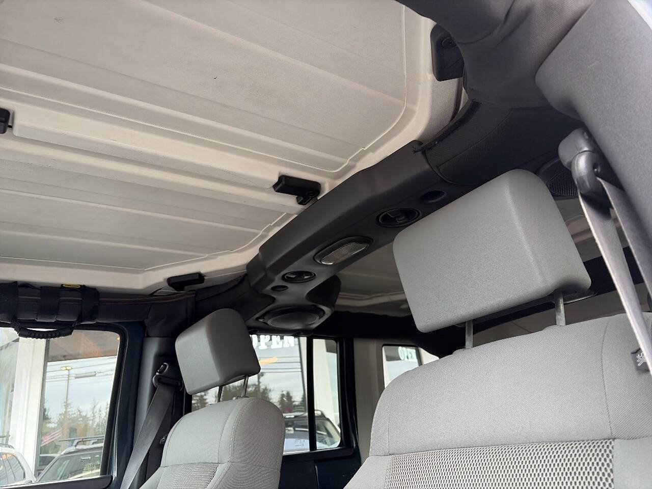 Used 2008 Jeep Wrangler Unlimited Sahara AWD/4WD image 27