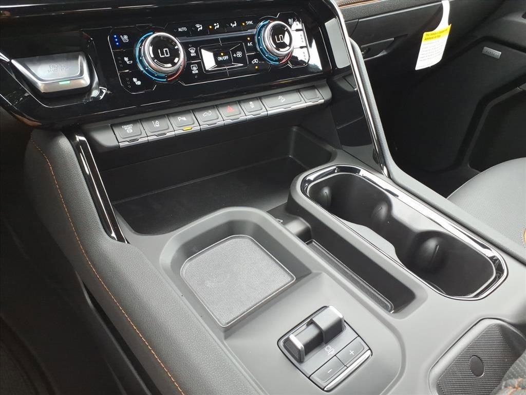 New 2026 GMC Sierra 2500 AT4 w/ AT4 Premium Plus Package AWD/4WD image 20