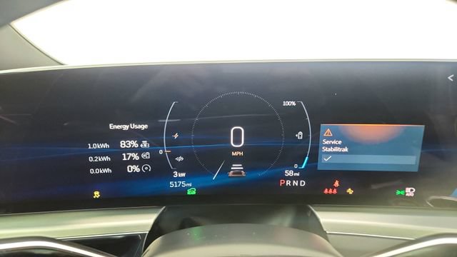 Used 2025 Cadillac Lyriq Sport AWD/4WD image 40