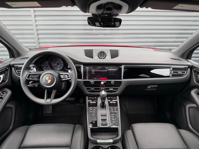 New 2026 Porsche Macan image 16
