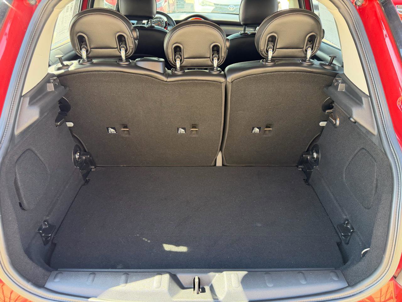 Used 2016 MINI Cooper 4-Door Hardtop image 20