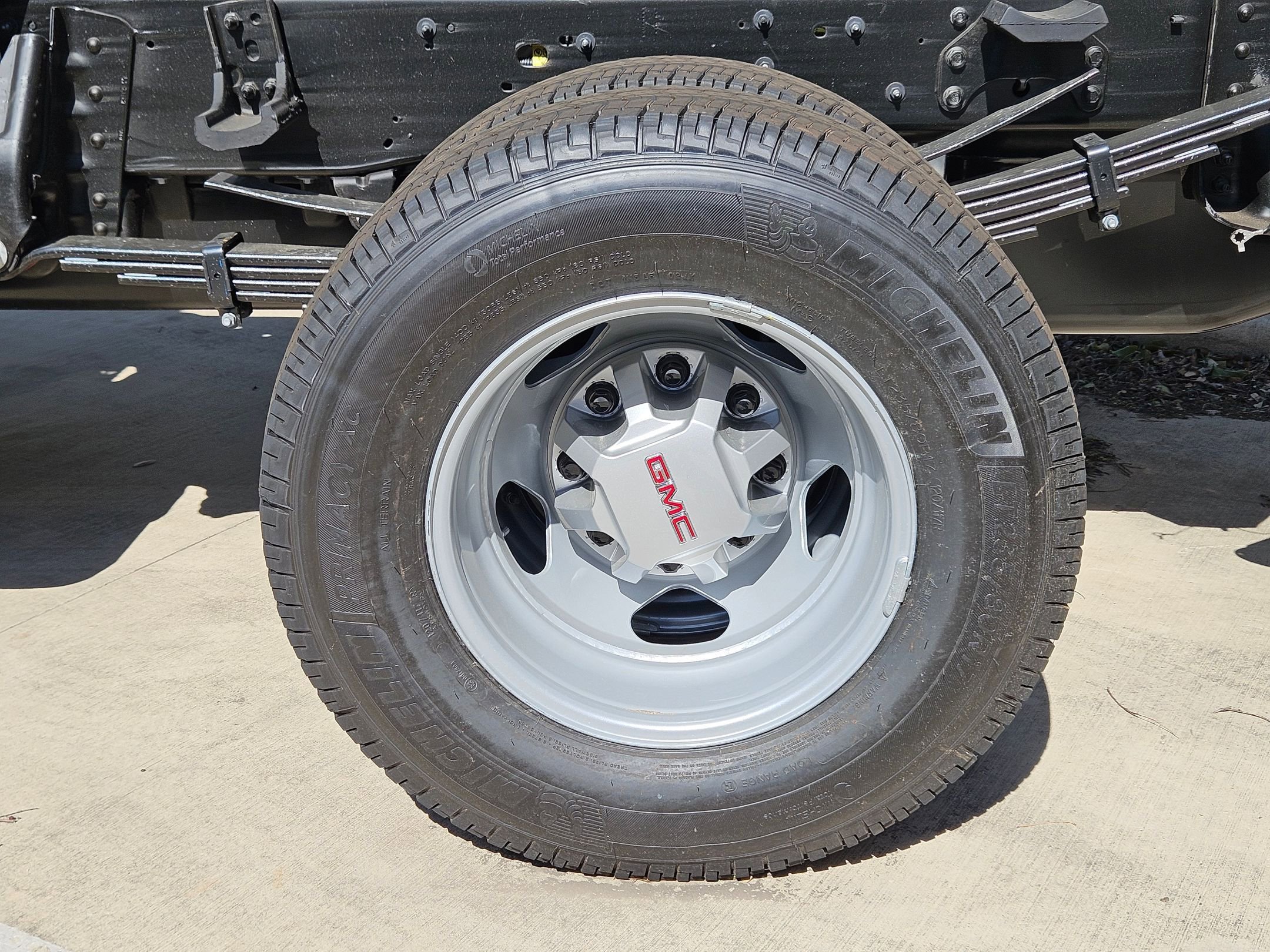 New 2026 GMC Sierra 3500 Pro w/ Convenience Package image 23