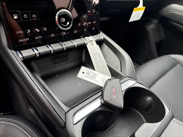 New 2027 GMC Terrain Elevation w/ Elevation Premium Package AWD/4WD image 16