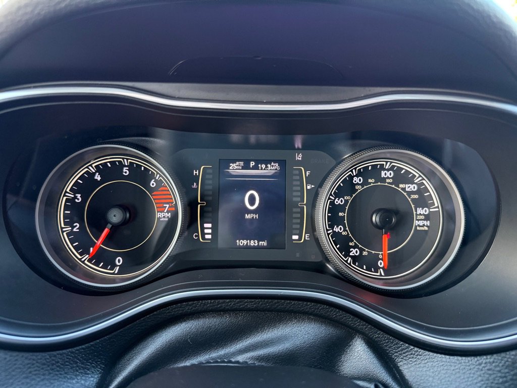 Used 2021 Jeep Cherokee Latitude Plus image 24