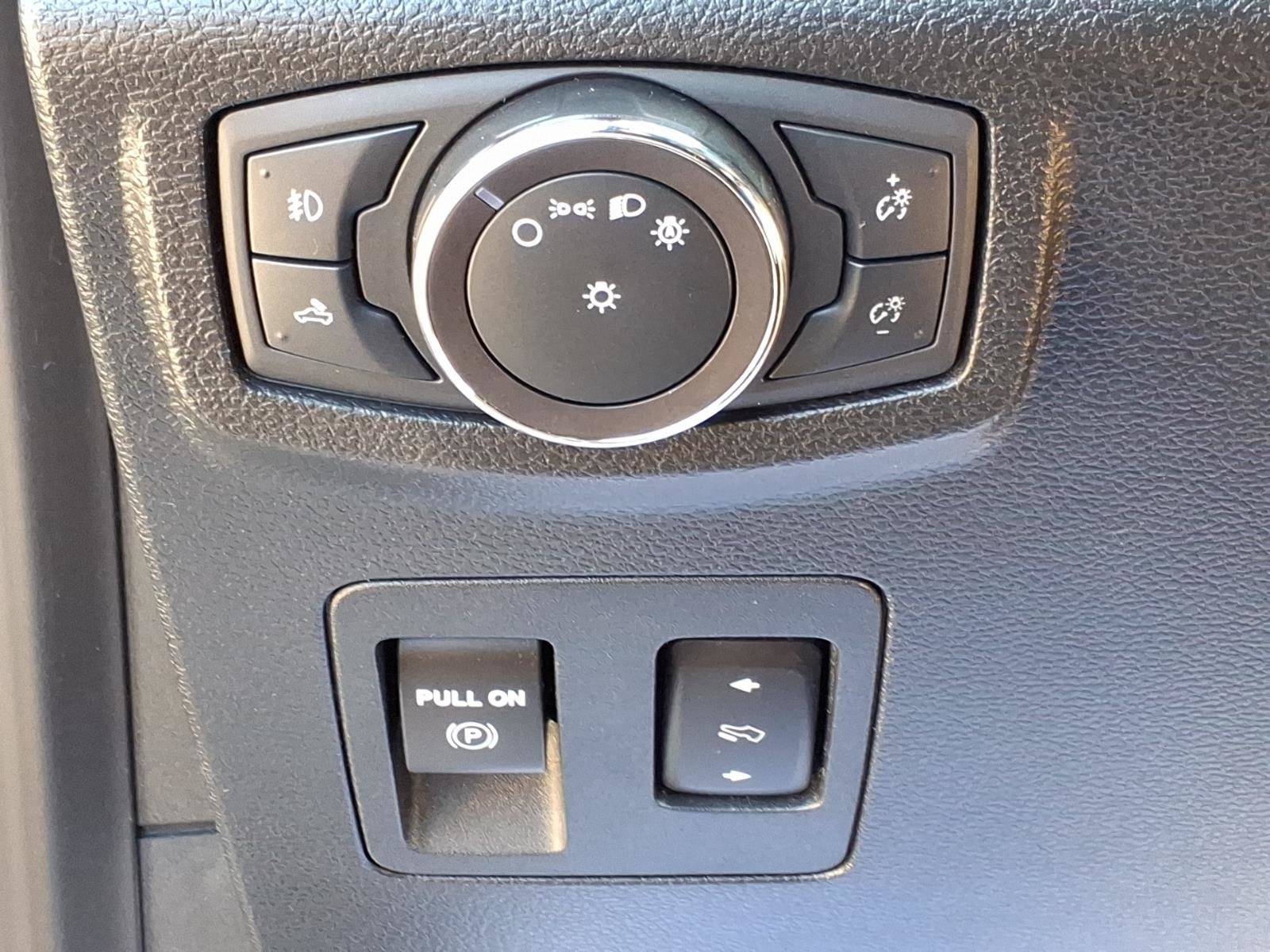 Used 2019 Ford F150 XLT w/ Equipment Group 302A Luxury AWD/4WD image 16