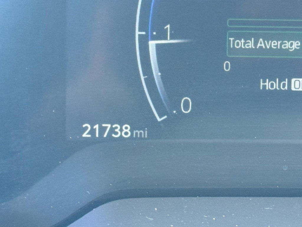 Certified 2025 Toyota Corolla Cross XLE image 20