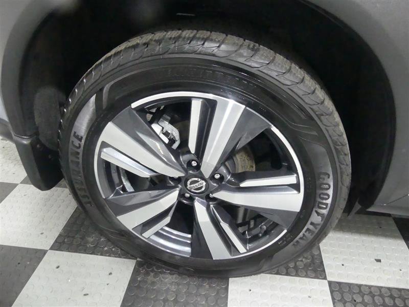 Used 2021 Nissan Rogue SL w/ Premium Package image 16