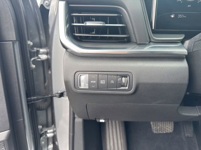 Used 2025 GMC Terrain Elevation FWD image 15
