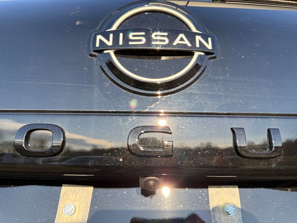 New 2026 Nissan Rogue SV AWD/4WD image 17