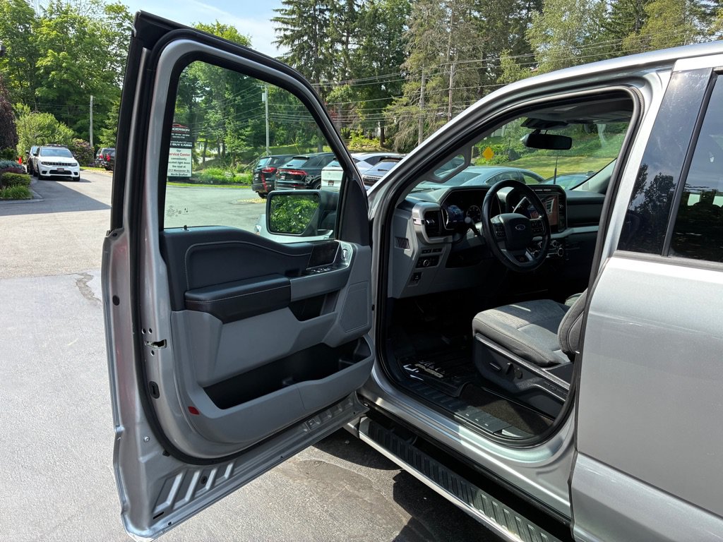 Used 2022 Ford F150 XLT w/ Equipment Group 302A High AWD/4WD image 17