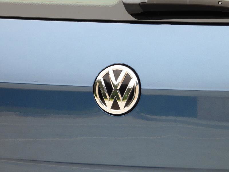 Used 2017 Volkswagen Golf SEL FWD image 8