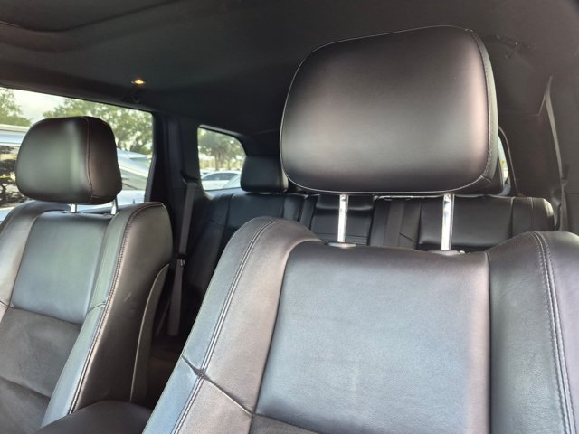 Used 2019 Jeep Grand Cherokee Altitude RWD image 5