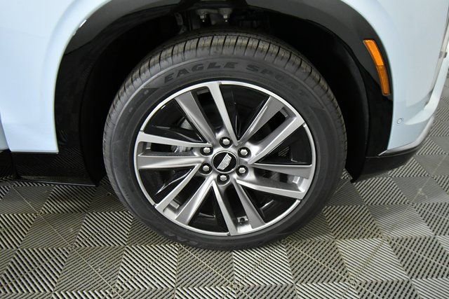 New 2026 Cadillac Vistiq Sport w/ LPO, Floor Liner Package image 21
