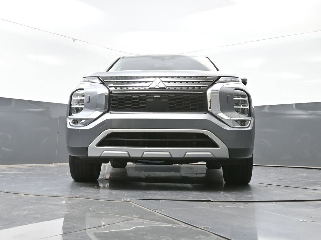 Used 2024 Mitsubishi Outlander SE image 53