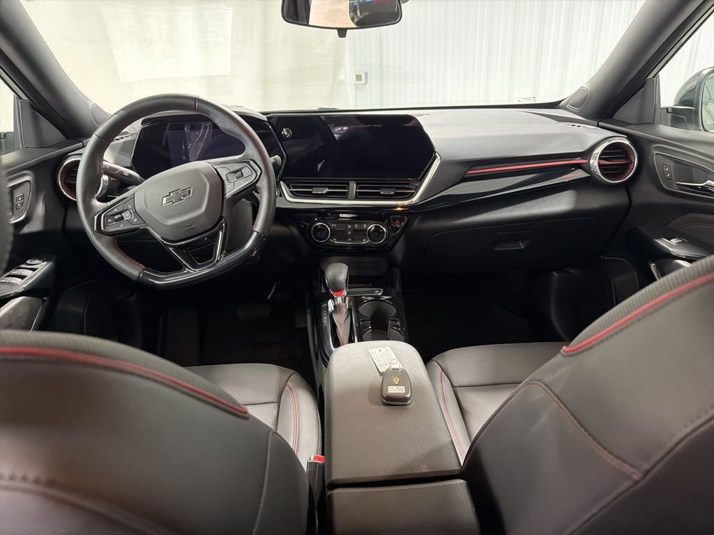 Certified 2024 Chevrolet Trax RS w/ Driver Confidence Package image 3