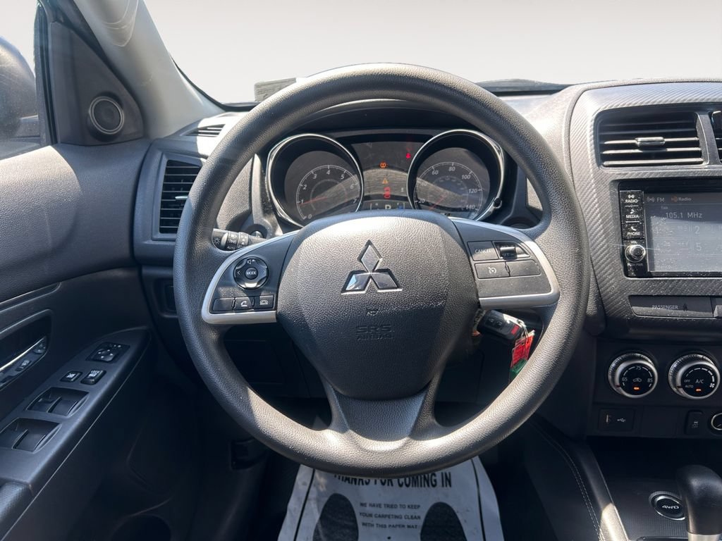 Used 2023 Mitsubishi Outlander Sport SE AWD/4WD image 12