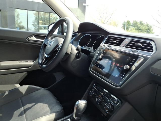 Used 2018 Volkswagen Tiguan SE image 28
