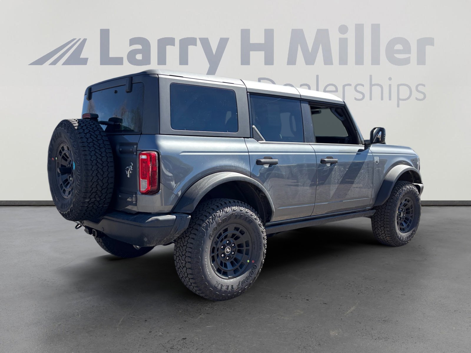 New 2026 Ford Bronco Big Bend w/ Black Diamond Package image 5