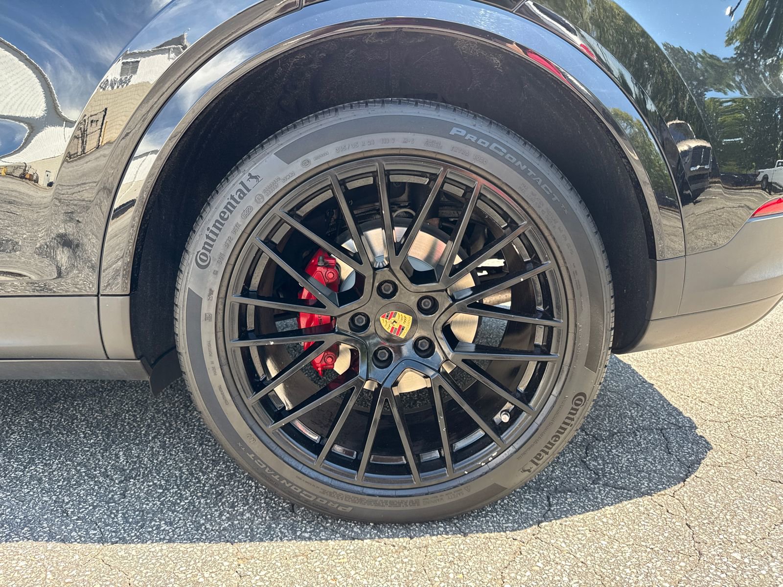 Used 2022 Porsche Cayenne S image 20