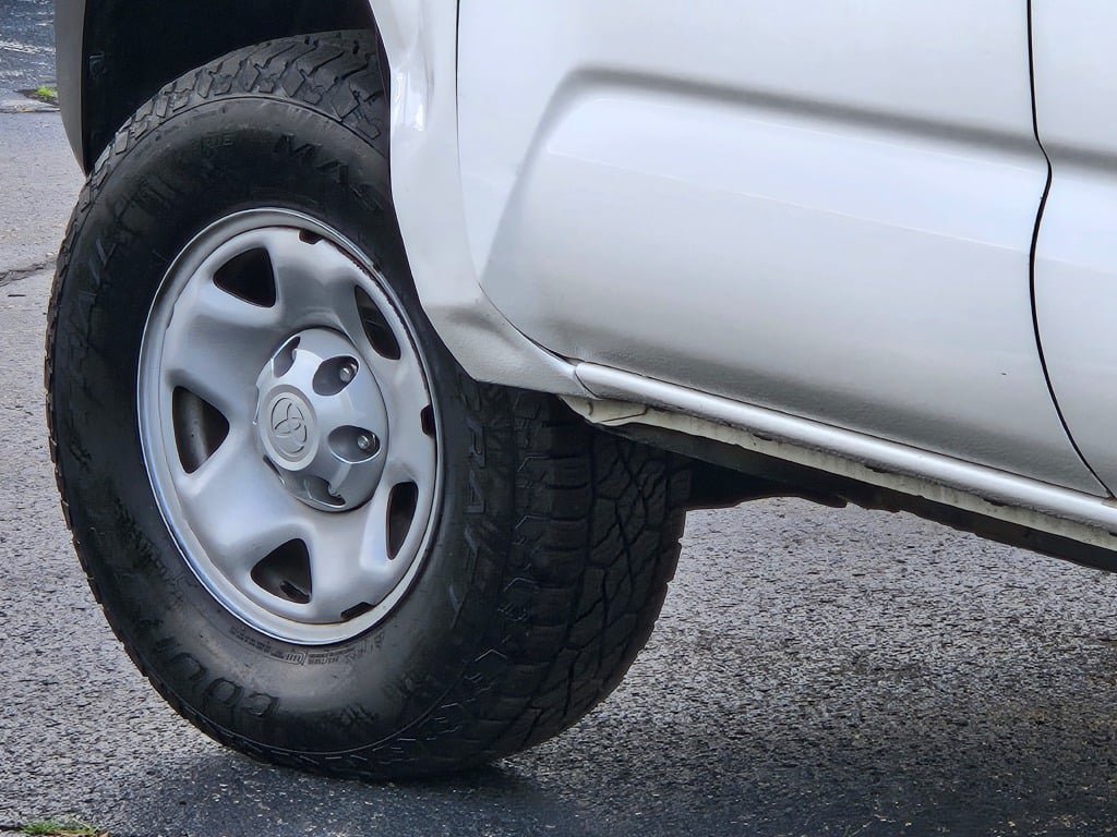 Used 2022 Toyota Tacoma SR RWD image 18