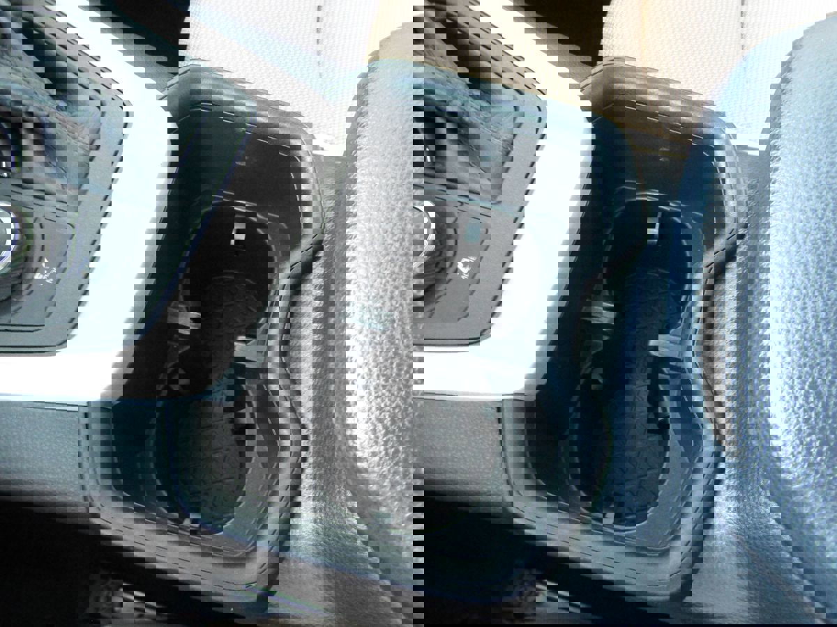 Used 2022 Toyota RAV4 LE image 20