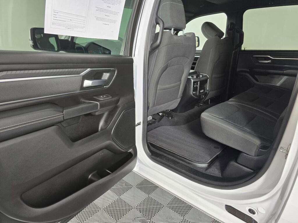 Used 2025 RAM 1500 Big Horn image 32