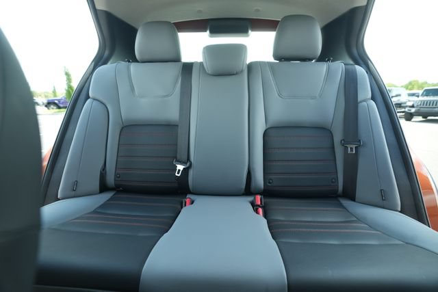 Used 2021 Nissan Kicks SR w/ SR Premium Package FWD image 37
