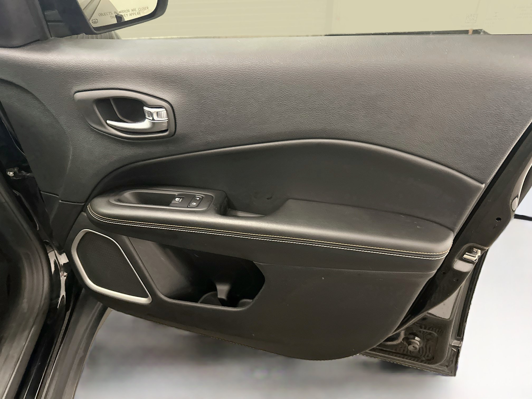 Used 2019 Jeep Compass Sport AWD/4WD image 33