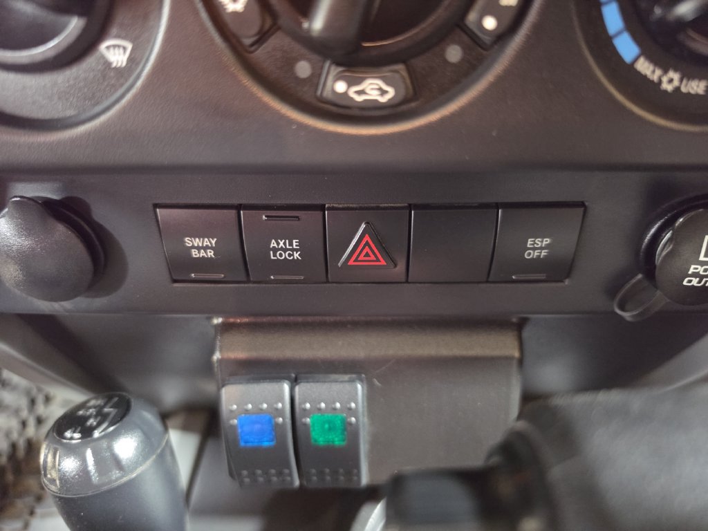 Used 2008 Jeep Wrangler Rubicon w/ Dual Top Group AWD/4WD image 20